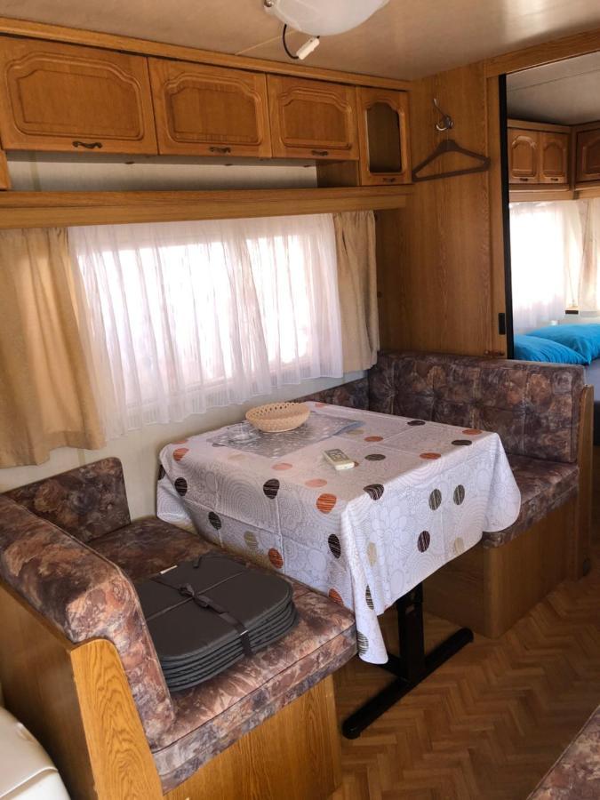 Happy Home Caravans-With Air Conditioner Privlaka  Bagian luar foto